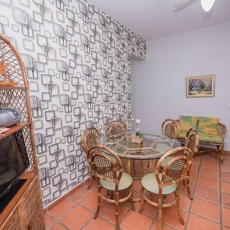 Lindo apartamento aconchegante na enseada-3