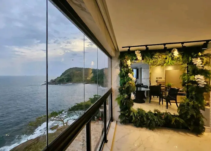 Costão das Tartarugas-Guarujá, Vista Privilegiada